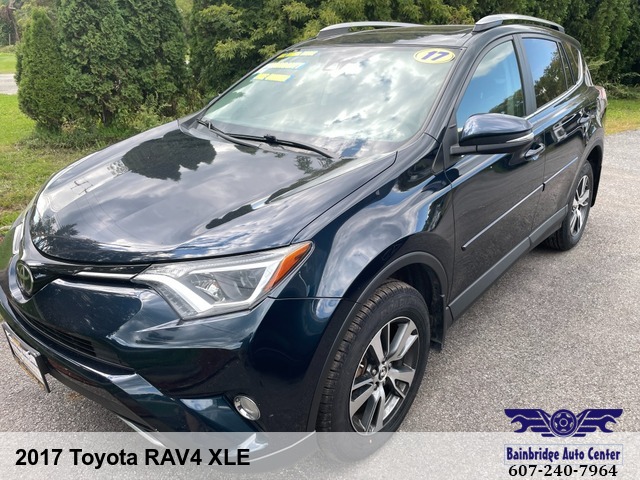 2017 Toyota RAV4 XLE 