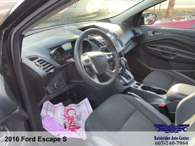2016 Ford Escape S 